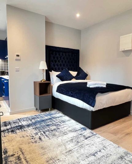 _room_header_quad_studio_001 (1)